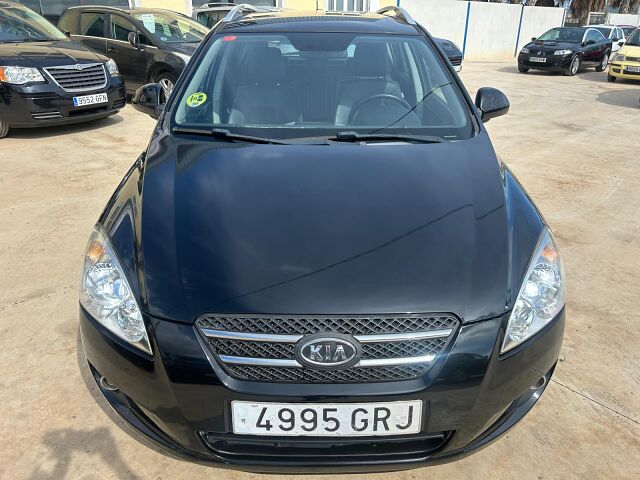 KIA CEE'D EMOTION ESTATE 2.0 CRDI SPANISH LHD IN SPAIN 84000 MILES 1 OWNER 2009